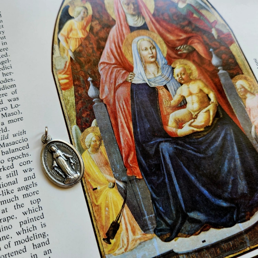 Pendant vintage Jesus Christ Religion Christians style Silver Platet Italy